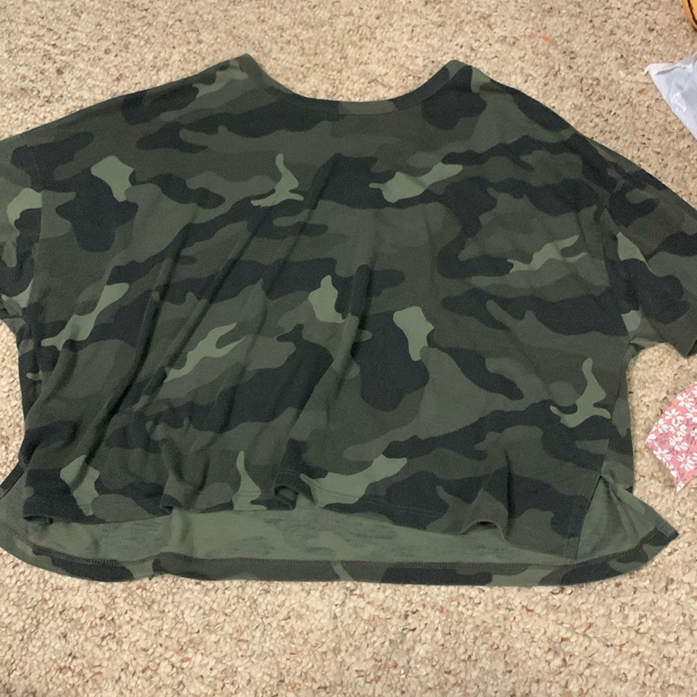 Crop top
